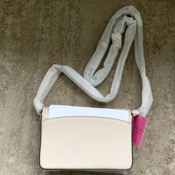 NWT Kate Spade Leather Petal Flap Chain Crossbody Wallet in Milk Glass - Picture 7 of 10